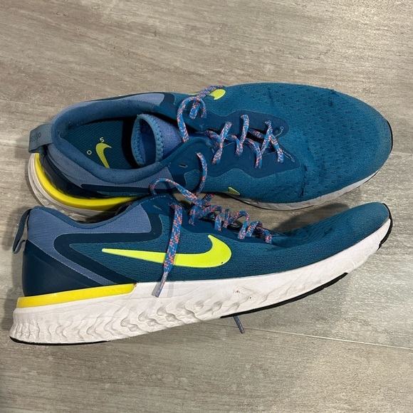 RARE Mens NIKE ODYSSEY REACT Green Volt blue Running Trainers sz 11 - Picture 3 of 5